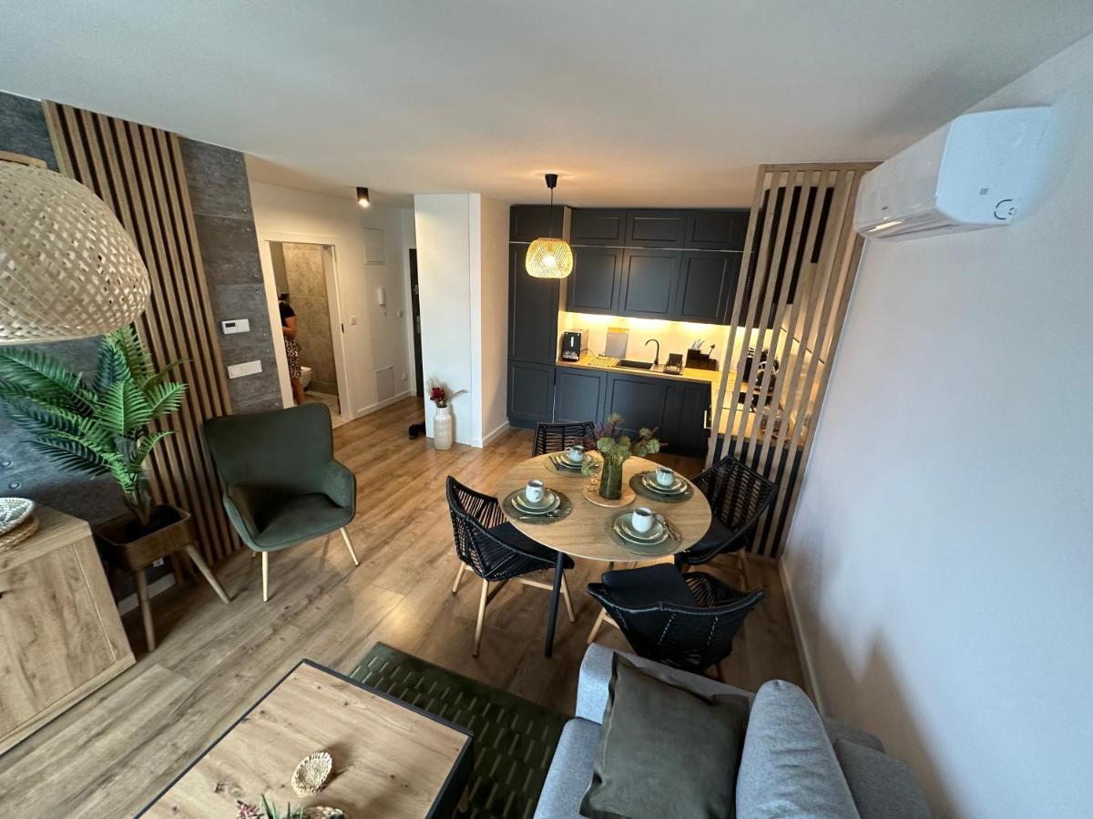 Apartament 28 W Dolinie Baryczy - 5D Apartamenty Milicz Extérieur photo